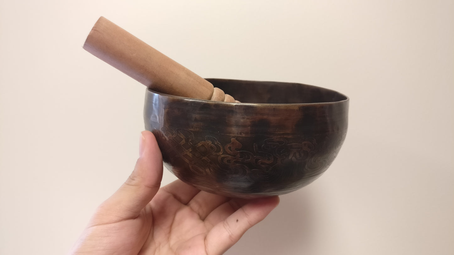 Medium Eight Auspicious Singing Bowl